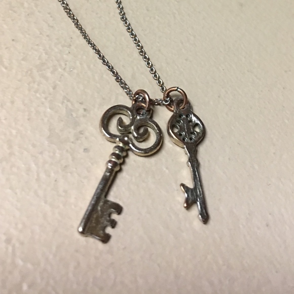 Mini Keys Silver Necklace - Picture 1 of 2